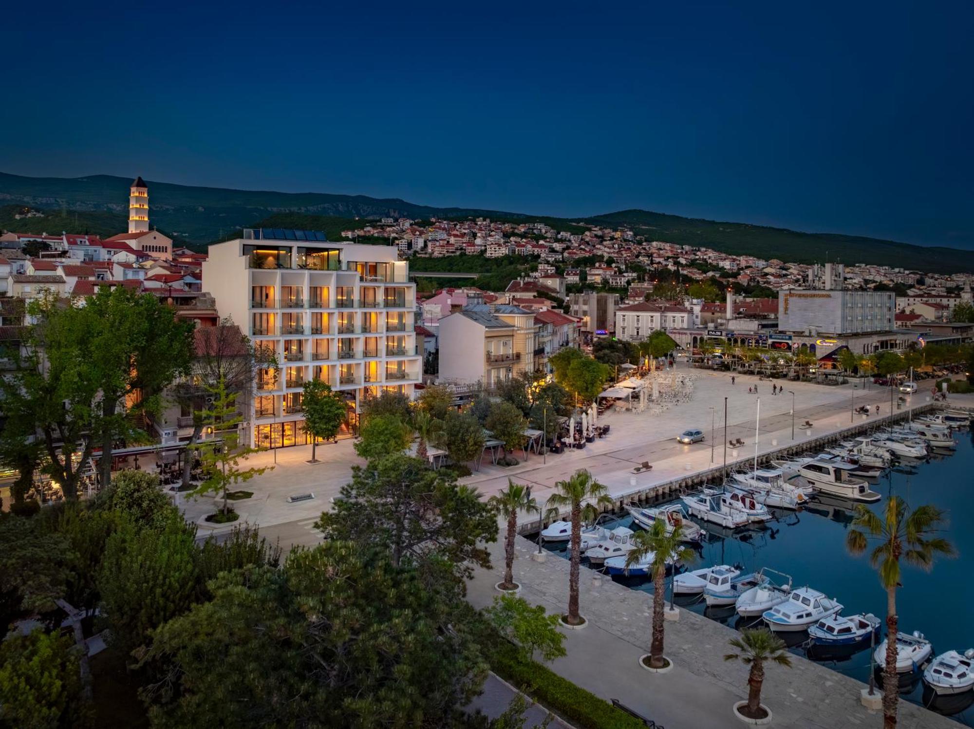 Aminess Younique Narrivi Hotel Crikvenica Exterior photo